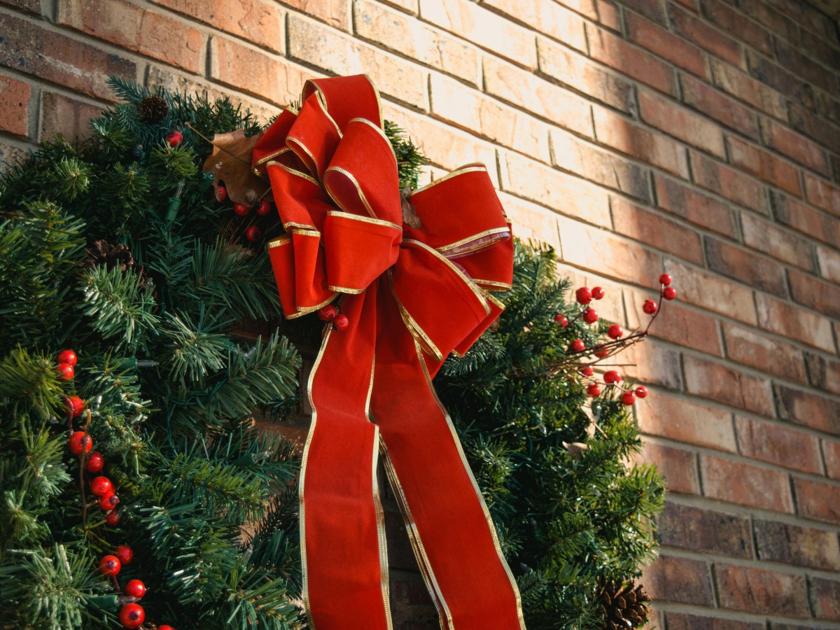 Green Christmas Wreath With Red Bow